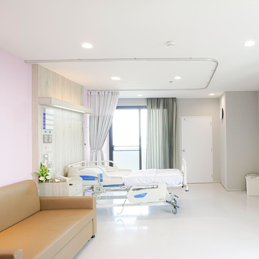 ห้องพัก Deluxe โรงพยาบาลพริ้นซ์ สุวรรณภูมิ